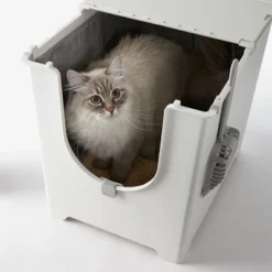 Modkat Flip Cat Litter Box -Trixie || Savic || Hill's Science Plan Sales 69620 pla modko katzentoiletteflip halfopen wcat 1